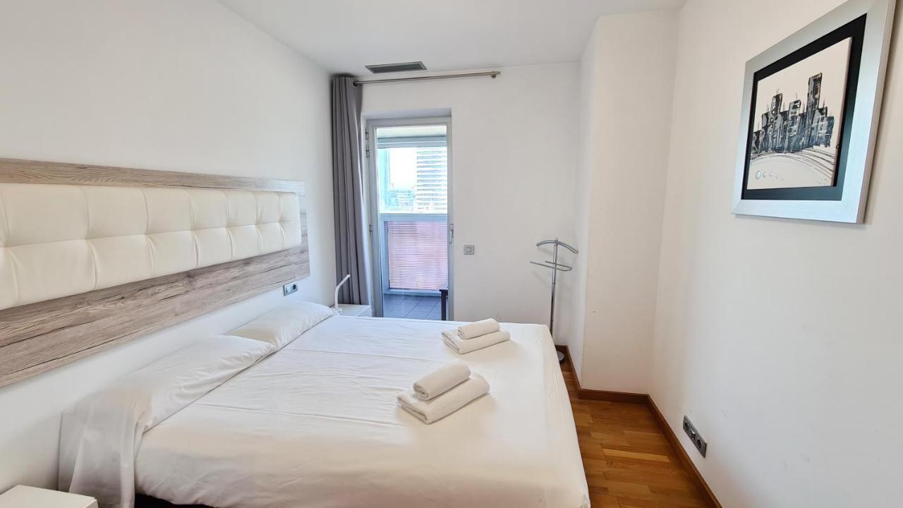 Апартаменти Fira Gran Via - Barcelona4Seasons Л'Успіталет-да-Любрагат Екстер'єр фото
