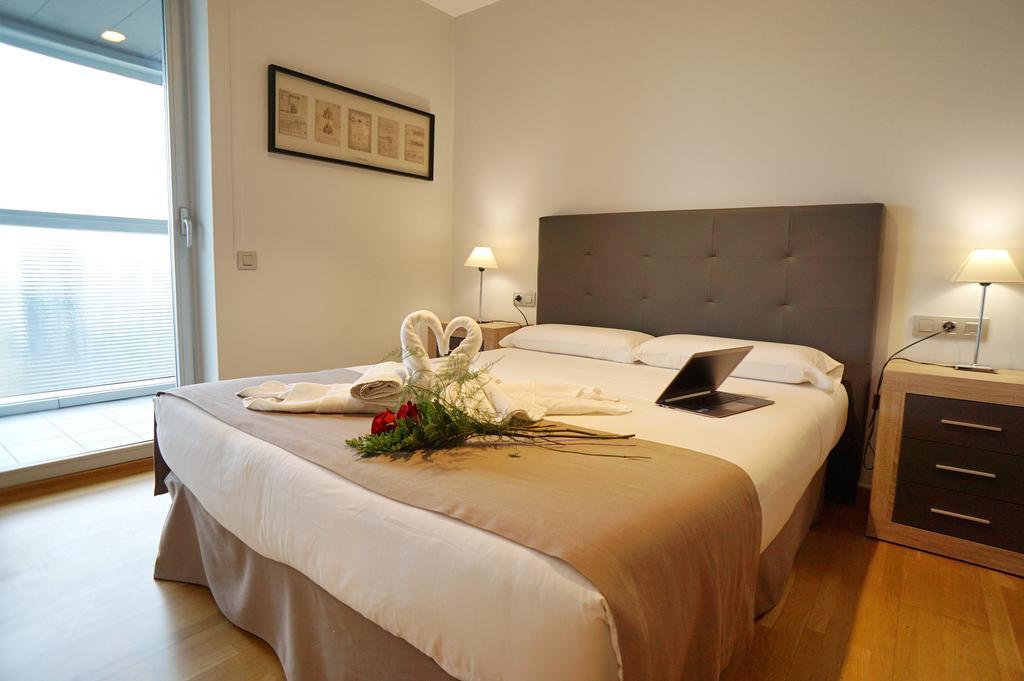 Апартаменти Fira Gran Via - Barcelona4Seasons Л'Успіталет-да-Любрагат Екстер'єр фото